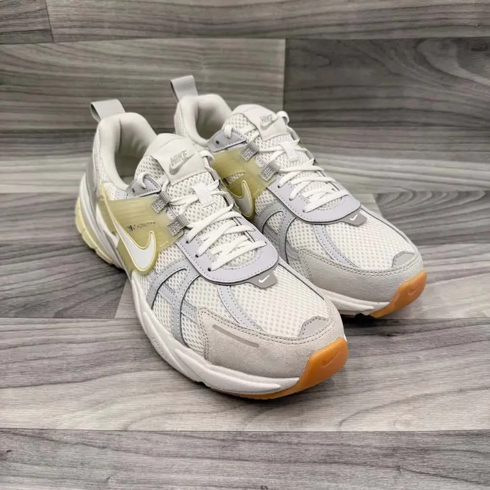 Nike V2K Run Shoes (HV4314-030, Phantom/Light Khaki. Men 10.5 / Women 12